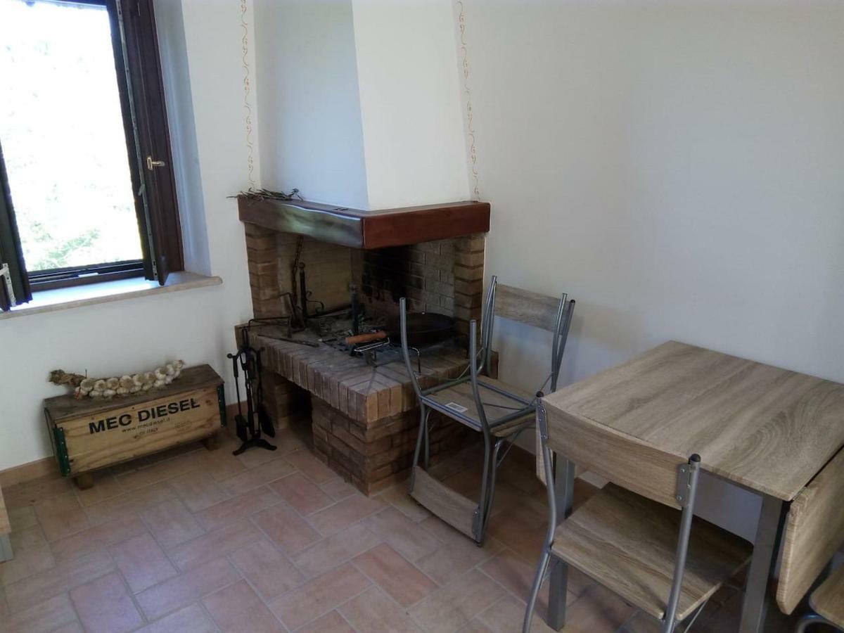 Casale Di Burano Apartment Onano Екстериор снимка